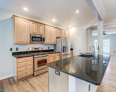 5820 Pearson Lane - Photo Thumbnail 14