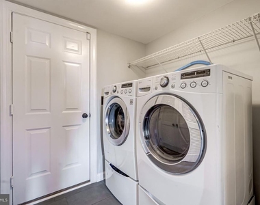 5820 Pearson Lane - Photo Thumbnail 8
