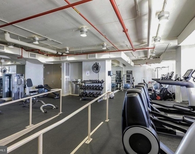 888 N Quincy Street - Photo Thumbnail 15