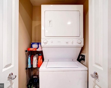 888 N Quincy Street - Photo Thumbnail 11