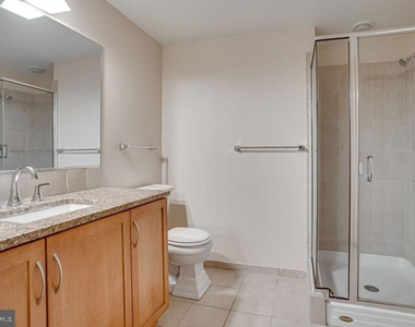 888 N Quincy Street - Photo Thumbnail 12