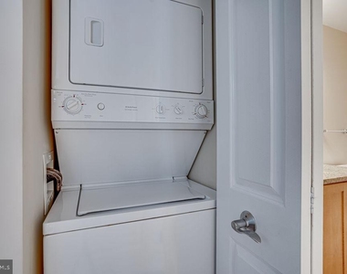 888 N Quincy Street - Photo Thumbnail 13
