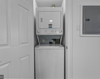 3869 Terrace Street - Photo Thumbnail 11