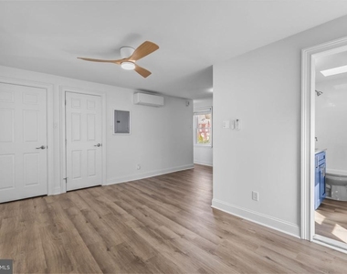 3869 Terrace Street - Photo Thumbnail 8