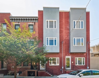 1456 E Columbia Avenue - Photo Thumbnail 8