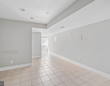 1456 E Columbia Avenue - Photo Thumbnail 11