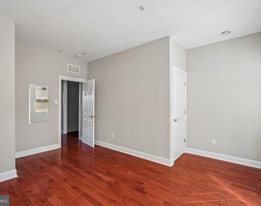 1456 E Columbia Avenue - Photo Thumbnail 22