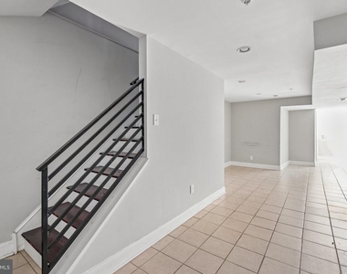 1456 E Columbia Avenue - Photo Thumbnail 10