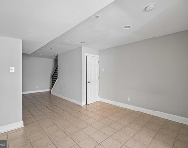 1456 E Columbia Avenue - Photo Thumbnail 12