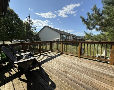 1788 Wexford Drive - Photo Thumbnail 23