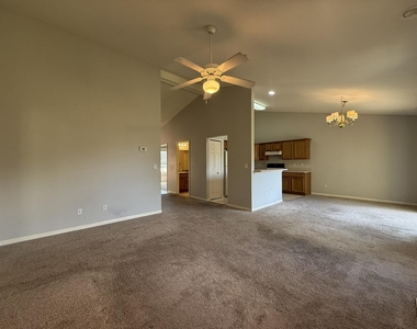 1788 Wexford Drive - Photo Thumbnail 7