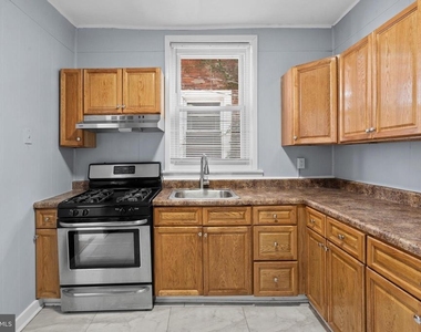 5948 Osage Avenue - Photo Thumbnail 8