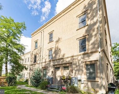2012 W Girard Avenue - Photo Thumbnail 4
