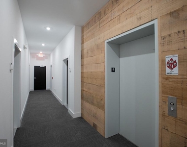 2940 W Thompson Street - Photo Thumbnail 5