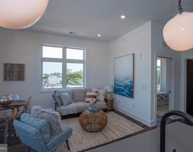 2940 W Thompson Street - Photo Thumbnail 13