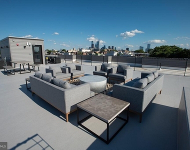 2940 W Thompson Street - Photo Thumbnail 9