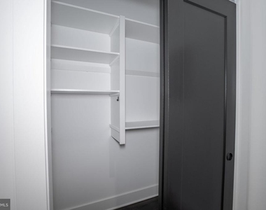 2940 W Thompson Street - Photo Thumbnail 17