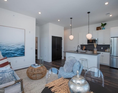 2940 W Thompson Street - Photo Thumbnail 24