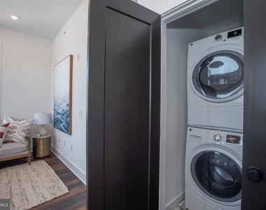 2940 W Thompson Street - Photo Thumbnail 18