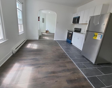 1617 Wakeling Street - Photo Thumbnail 6