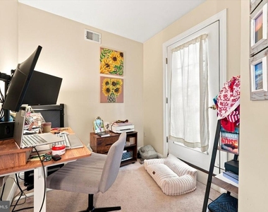 970 N Lawrence Street - Photo Thumbnail 12