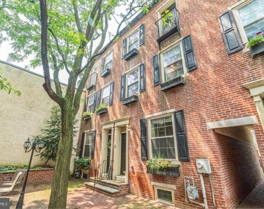 970 N Lawrence Street - Photo Thumbnail 22