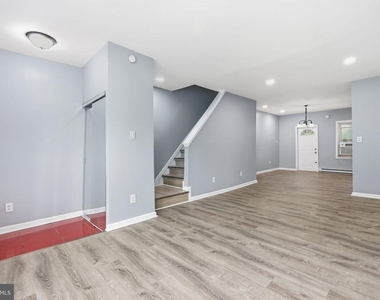 140 W Ashdale Street - Photo Thumbnail 3