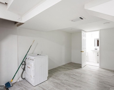 7545 Overbrook Avenue - Photo Thumbnail 22
