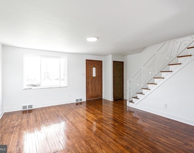 7545 Overbrook Avenue - Photo Thumbnail 2