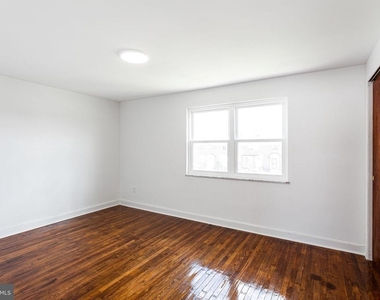 7545 Overbrook Avenue - Photo Thumbnail 13