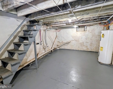 3052 N Lee Street - Photo Thumbnail 12