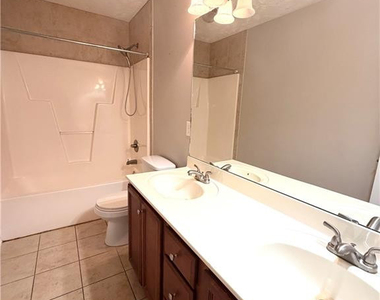 2110 Queen Elizabeth Lane - Photo Thumbnail 21