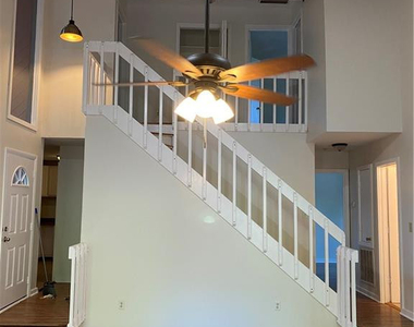 315 Narwhal Court - Photo Thumbnail 11