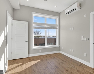 2034 N Front Street - Photo Thumbnail 18