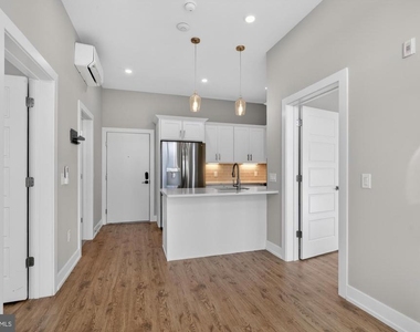 2034 N Front Street - Photo Thumbnail 8