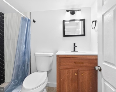 2613 Tulip Street - Photo Thumbnail 21