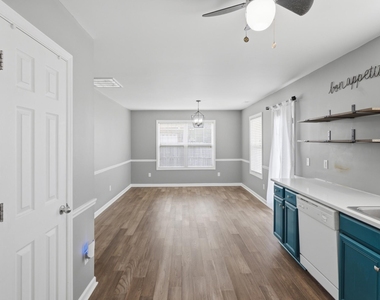 1301 Silver Drive - Photo Thumbnail 8