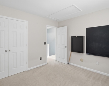 1301 Silver Drive - Photo Thumbnail 20