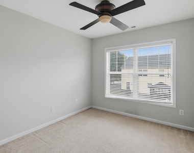 1301 Silver Drive - Photo Thumbnail 12