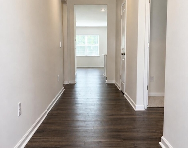 71 Saddle Mare Street - Photo Thumbnail 4