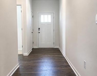 71 Saddle Mare Street - Photo Thumbnail 3