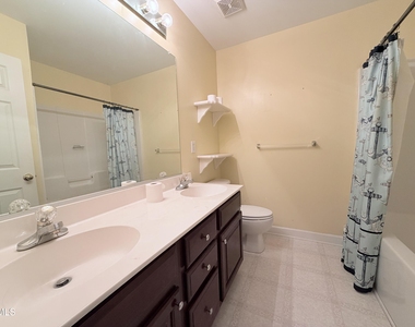 603 Harold Latta Drive - Photo Thumbnail 4