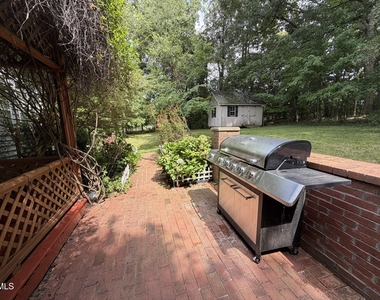 603 Harold Latta Drive - Photo Thumbnail 11