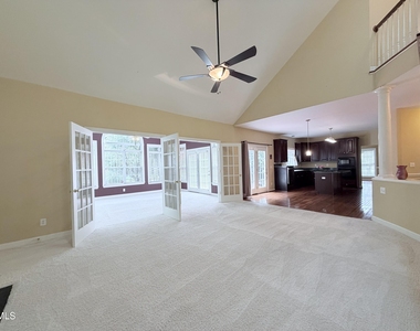603 Harold Latta Drive - Photo Thumbnail 2