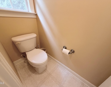 603 Harold Latta Drive - Photo Thumbnail 6