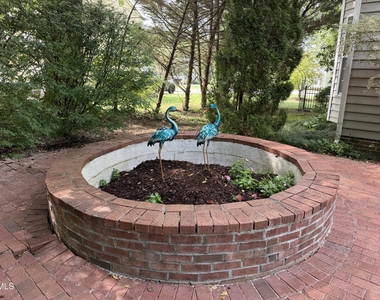 603 Harold Latta Drive - Photo Thumbnail 10
