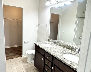 508 Excalibur Drive - Photo Thumbnail 14