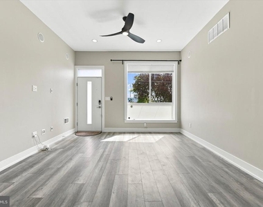 2344 N 3rd Street - Photo Thumbnail 6