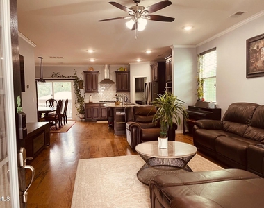 4860 Lily Garden Drive - Photo Thumbnail 6
