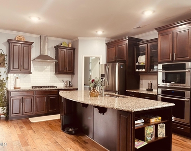 4860 Lily Garden Drive - Photo Thumbnail 13